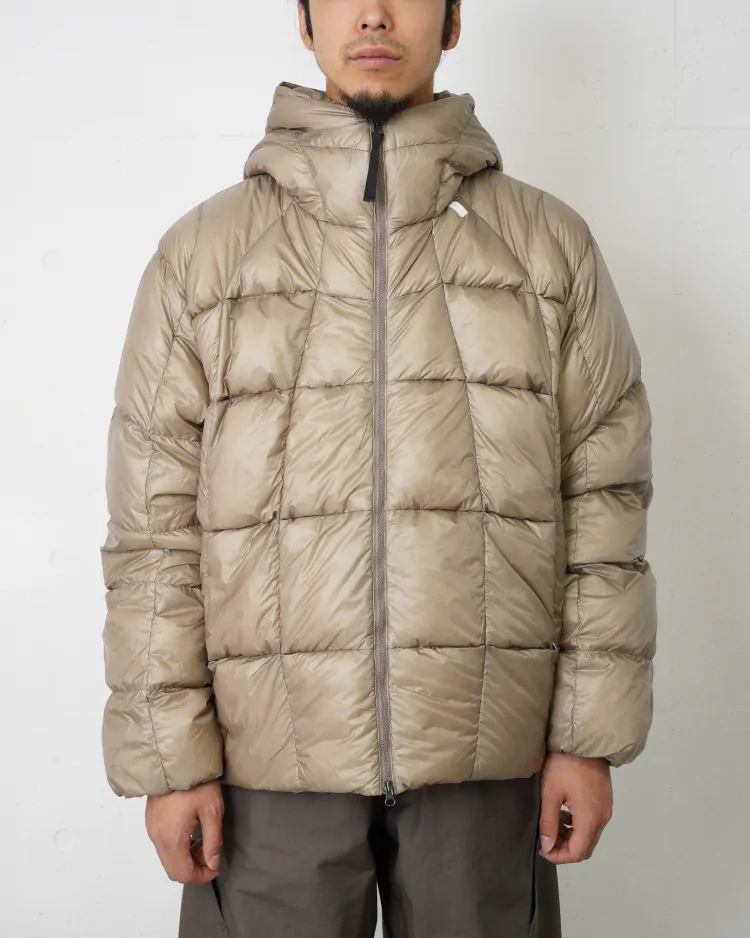 Goldwin 0 / Three-Dimensional Down Parka / MOON ROCK(NM)