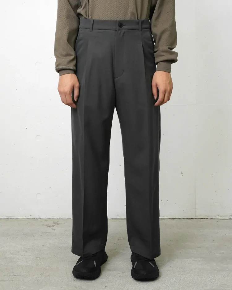 Goldwin / One tuck Straight Wool Pants / CHARCOAL GRAY(CH)