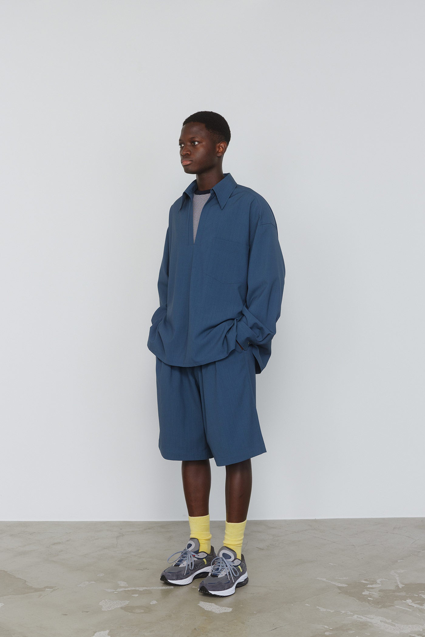 Graphpaper/グラフペーパー 2023 SPRING & SUNNER