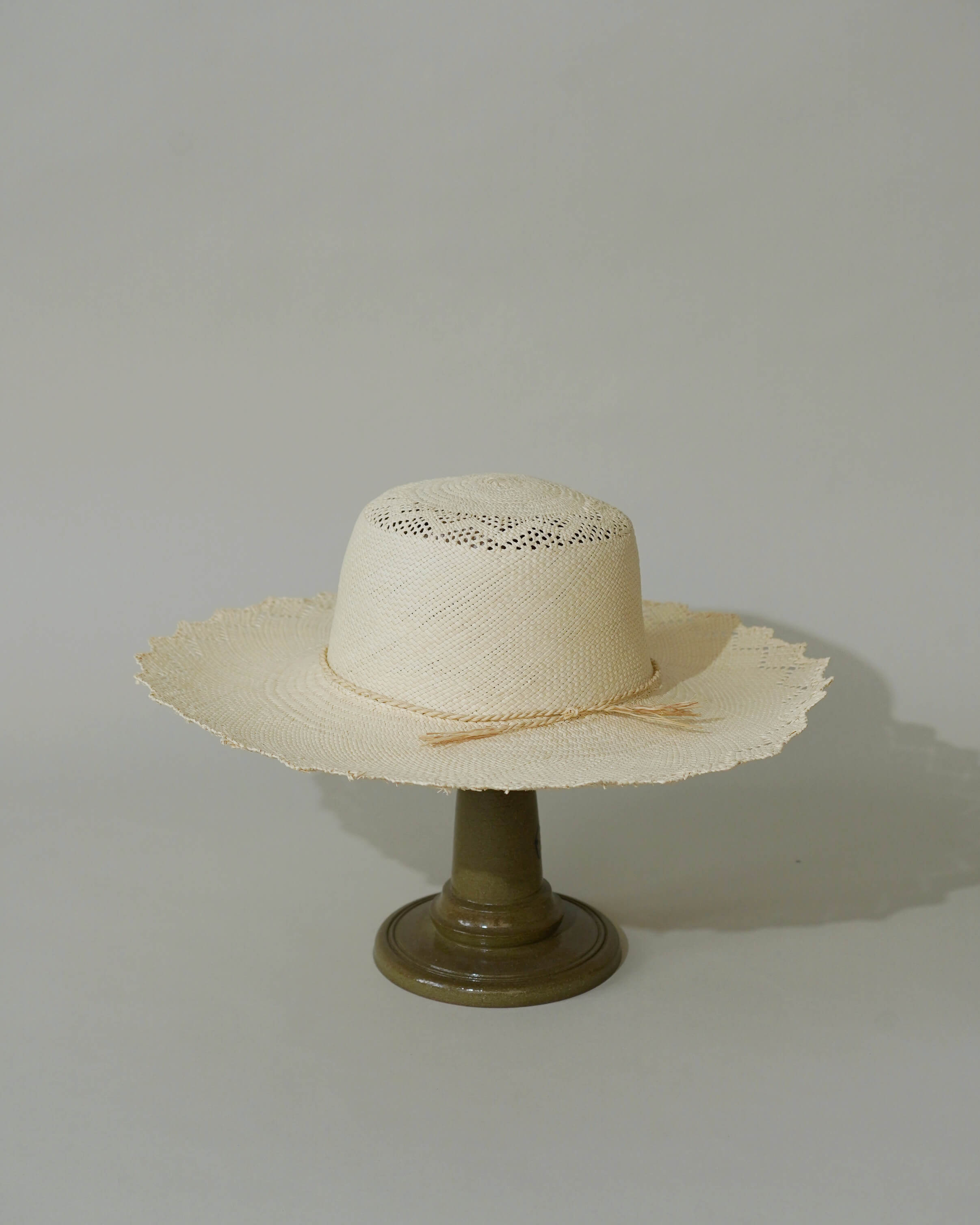 ORRS NATURAL CLOWN LONG BRIM HAT - Grade.3