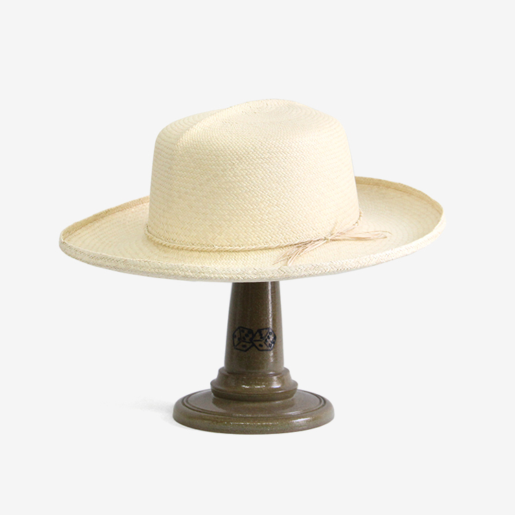 FLAT CLOWN PANAMA HAT