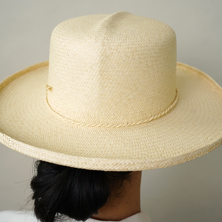 FLAT CLOWN PANAMA HAT