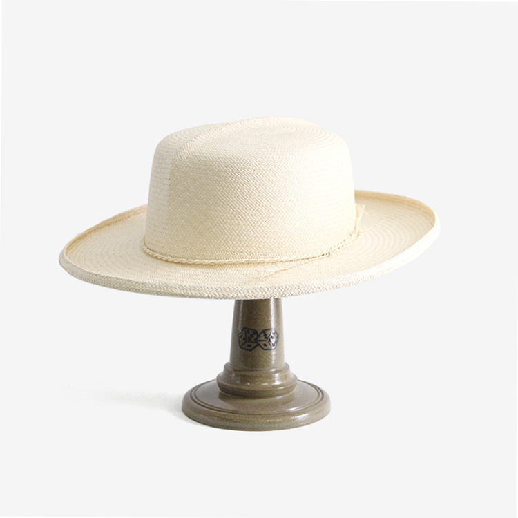 FLAT CLOWN PANAMA HAT