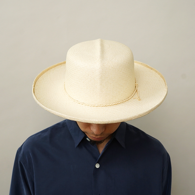 FLAT CLOWN PANAMA HAT