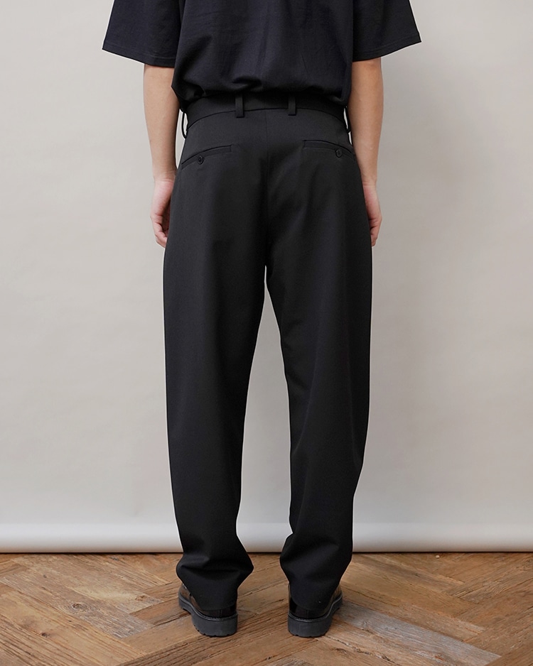 YAECA / 2WAY TUCK TAPERED